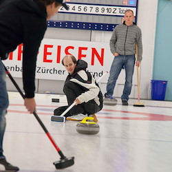 curling31-web.jpg