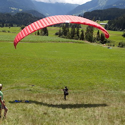 gleitschirmfliegen21-web.jpg